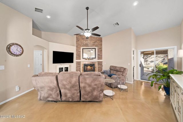 7981 S Wild Primrose Avenue, Tucson, AZ 85747