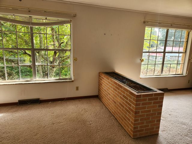 310 Hill Top Drive, Niota, TN 37826