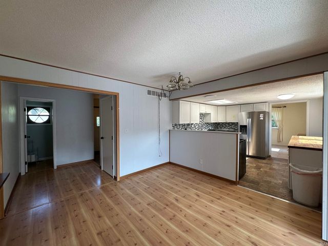 1756 S Riverview Road, Peru, IN 46970