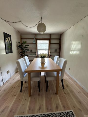 1756 S Riverview Road, Peru, IN 46970