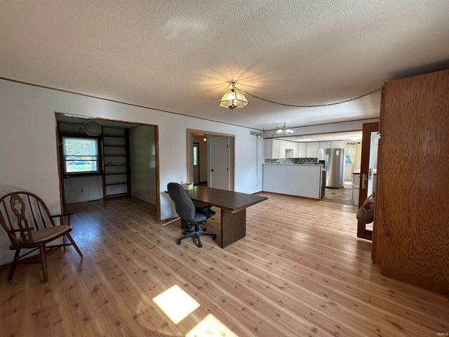 1756 S Riverview Road, Peru, IN 46970