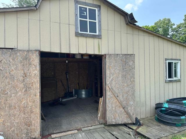 1756 S Riverview Road, Peru, IN 46970