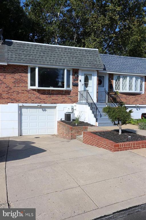 3242 RHETT RD, Philadelphia, PA 19154