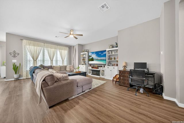 2227 Quince Ave, New Braunfels, TX 78132