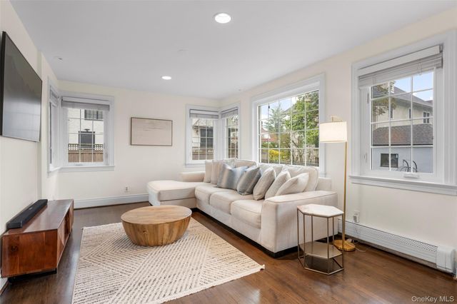 90 Boulevard, Pelham, NY 10803