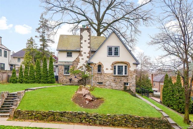 90 Boulevard, Pelham, NY 10803