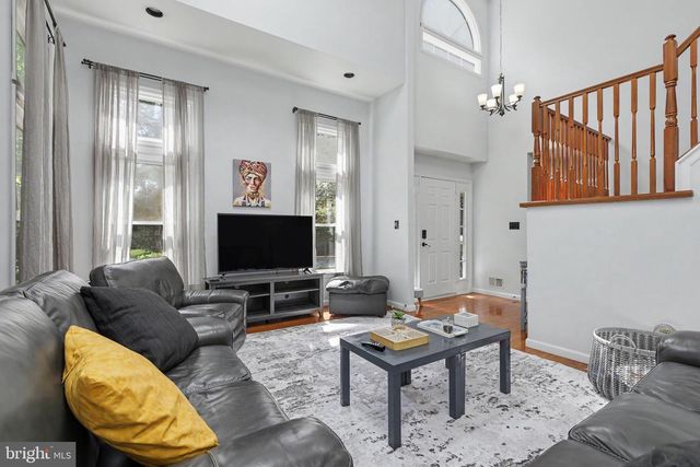 35 ENDSLEIGH PL, Robbinsville, NJ 08691