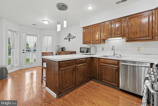 35 ENDSLEIGH PL, Robbinsville, NJ 08691