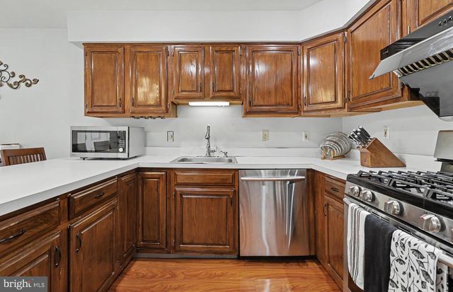 35 ENDSLEIGH PL, Robbinsville, NJ 08691