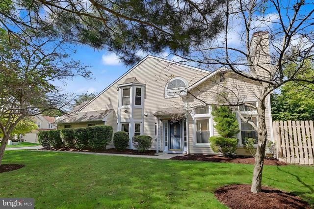 35 ENDSLEIGH PL, Robbinsville, NJ 08691