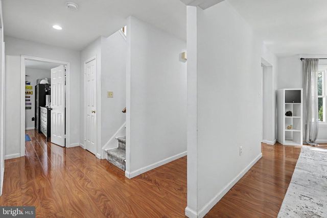 35 ENDSLEIGH PL, Robbinsville, NJ 08691