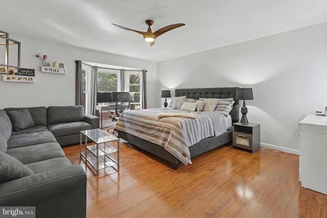 35 ENDSLEIGH PL, Robbinsville, NJ 08691