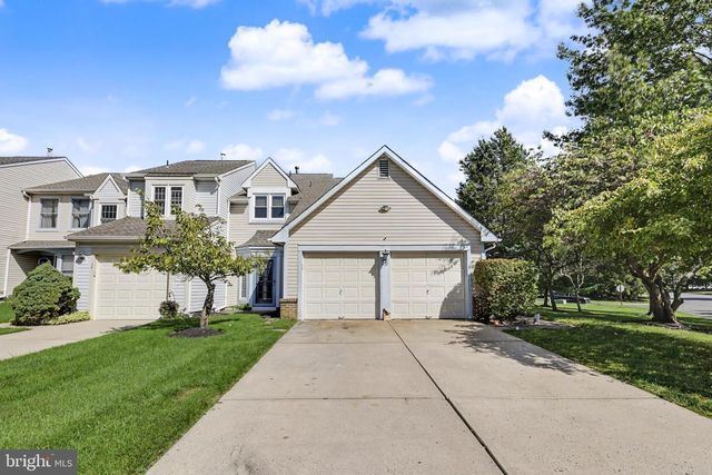 35 ENDSLEIGH PL, Robbinsville, NJ 08691