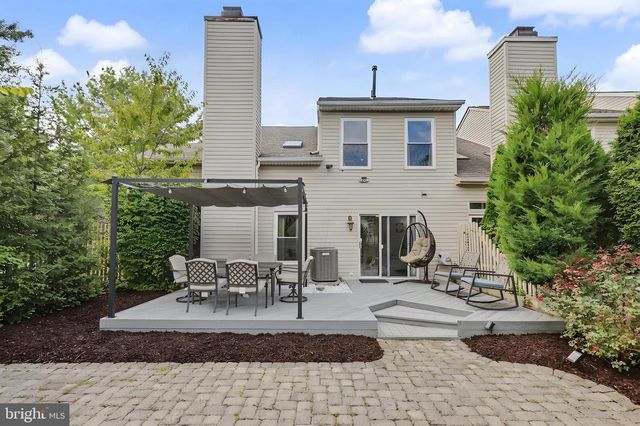 35 ENDSLEIGH PL, Robbinsville, NJ 08691