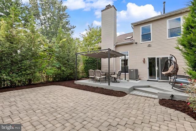 35 ENDSLEIGH PL, Robbinsville, NJ 08691