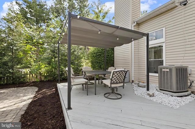 35 ENDSLEIGH PL, Robbinsville, NJ 08691
