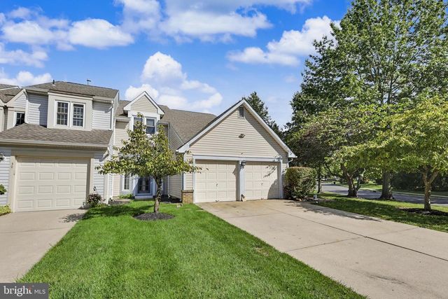 35 ENDSLEIGH PL, Robbinsville, NJ 08691
