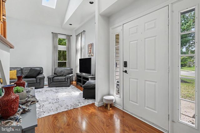 35 ENDSLEIGH PL, Robbinsville, NJ 08691