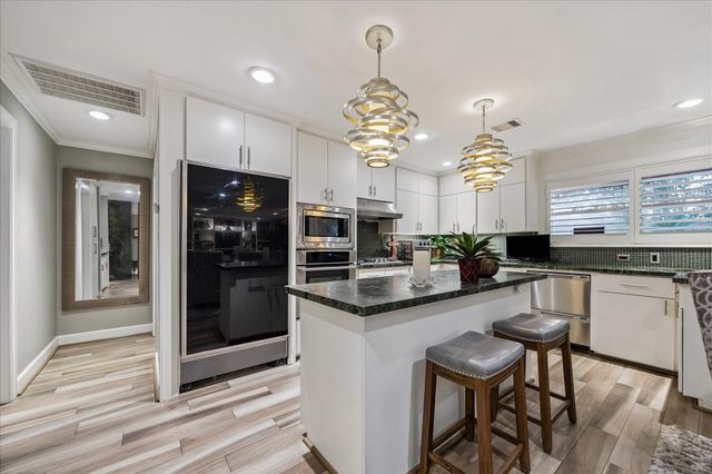 3615 Ascot Lane, Houston, TX 77092
