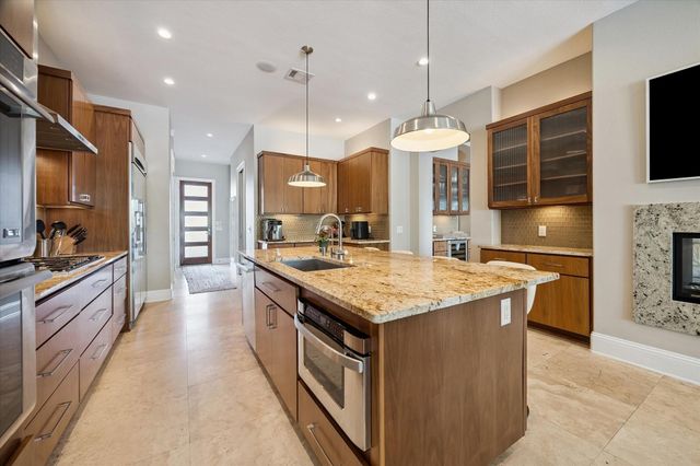 11606 Montmarte Boulevard, Houston, TX 77082