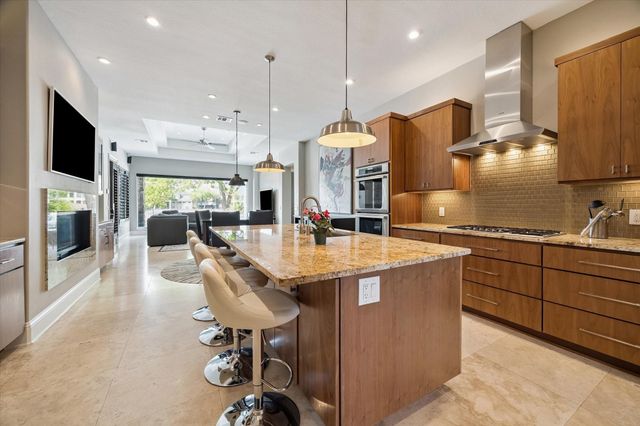 11606 Montmarte Boulevard, Houston, TX 77082