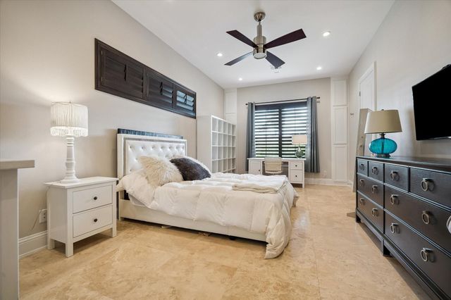 11606 Montmarte Boulevard, Houston, TX 77082