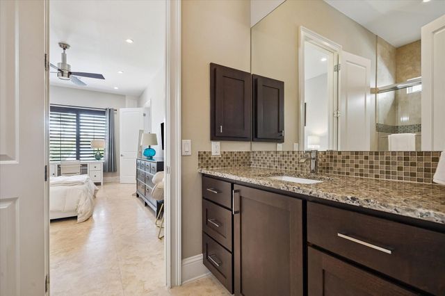 11606 Montmarte Boulevard, Houston, TX 77082