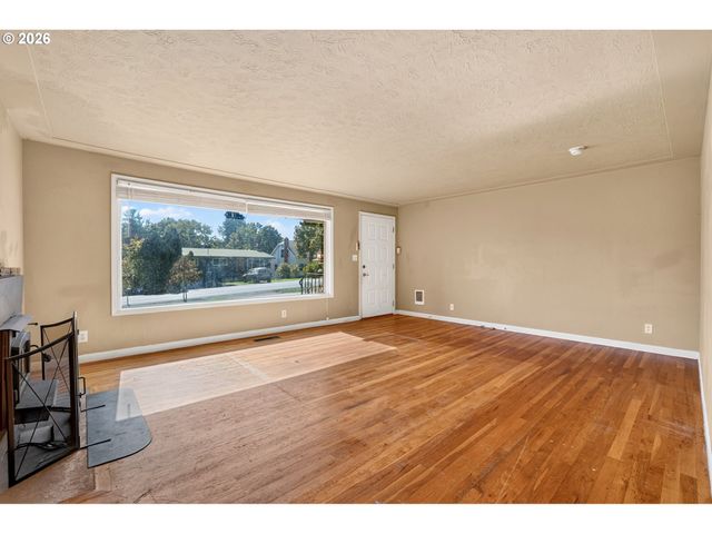 767 S BROWNING Ave, Salem, OR 97302