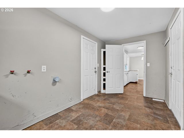767 S BROWNING Ave, Salem, OR 97302
