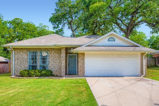 405 W Spring Street, Weatherford, TX 76086
