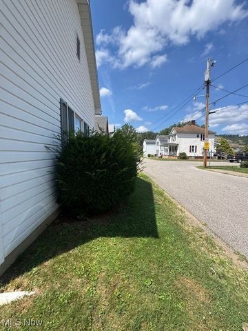42 15th Street, Wellsburg, WV 26070