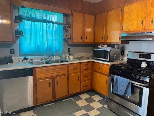 42 15th Street, Wellsburg, WV 26070