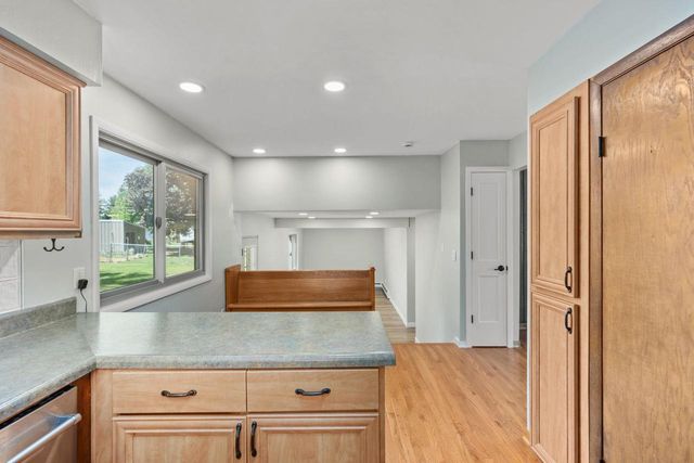1101 Hillview Road, Black Earth, WI 53515