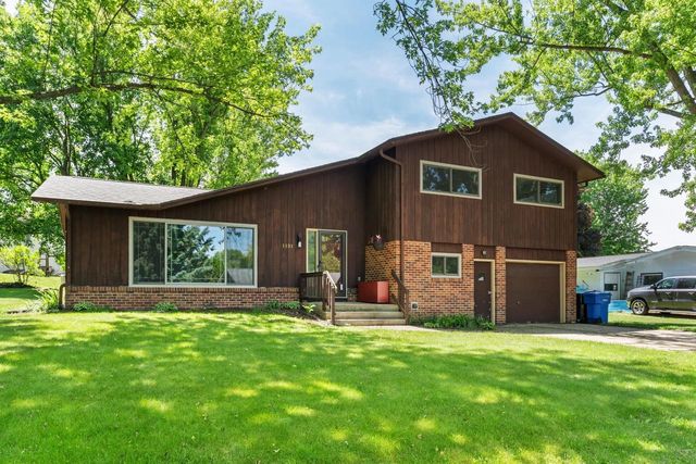 1101 Hillview Road, Black Earth, WI 53515