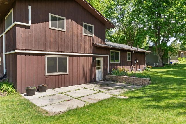 1101 Hillview Road, Black Earth, WI 53515