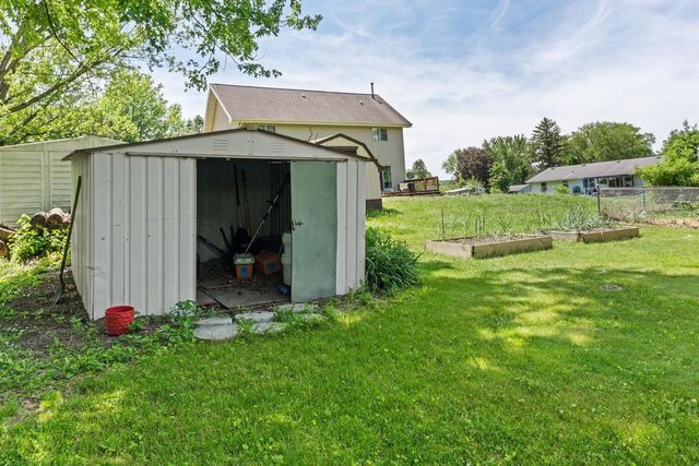 1101 Hillview Road, Black Earth, WI 53515