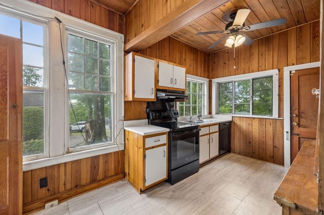 3310 Alta Vista Drive, Chattanooga, TN 37411