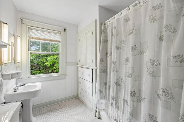3310 Alta Vista Drive, Chattanooga, TN 37411