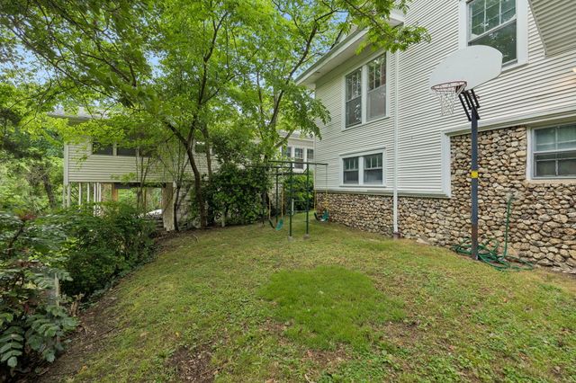 3310 Alta Vista Drive, Chattanooga, TN 37411