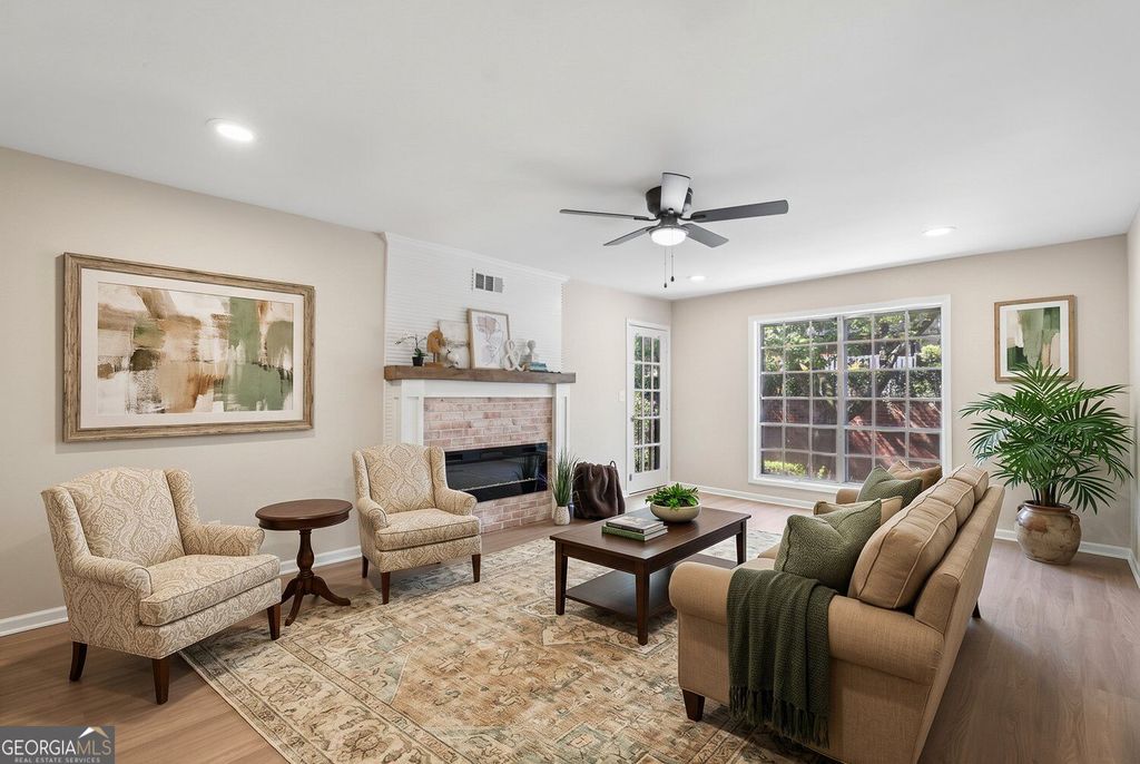 6851 Roswell Road F19, Sandy Springs, GA 30328 — exterior