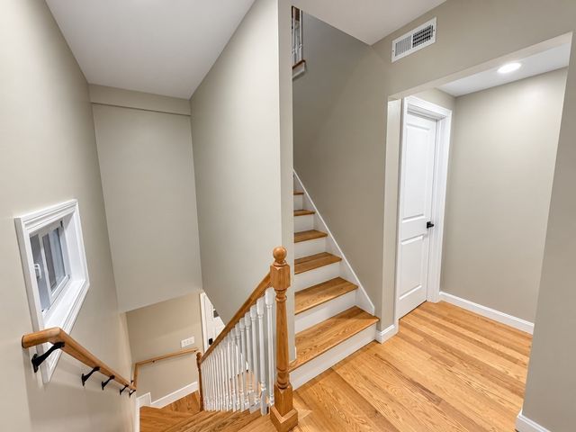 365 Nahatan St, Norwood, MA 02062