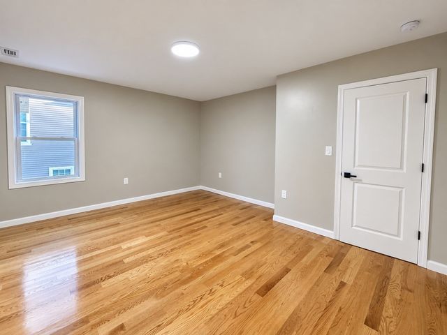 365 Nahatan St, Norwood, MA 02062