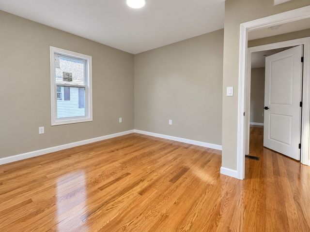 365 Nahatan St, Norwood, MA 02062