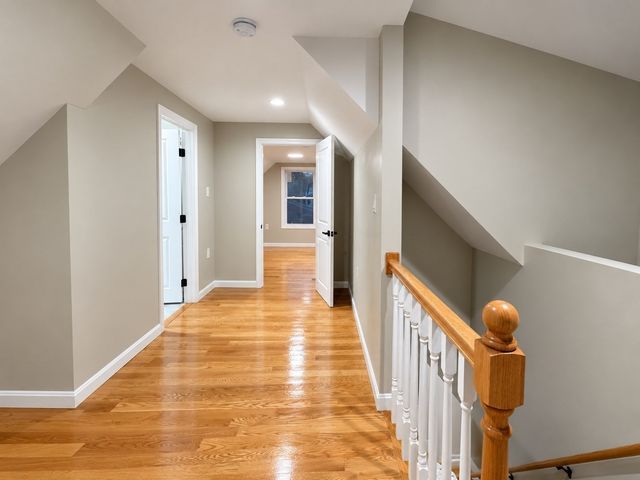 365 Nahatan St, Norwood, MA 02062