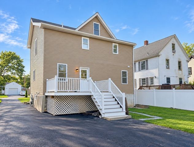 365 Nahatan St, Norwood, MA 02062