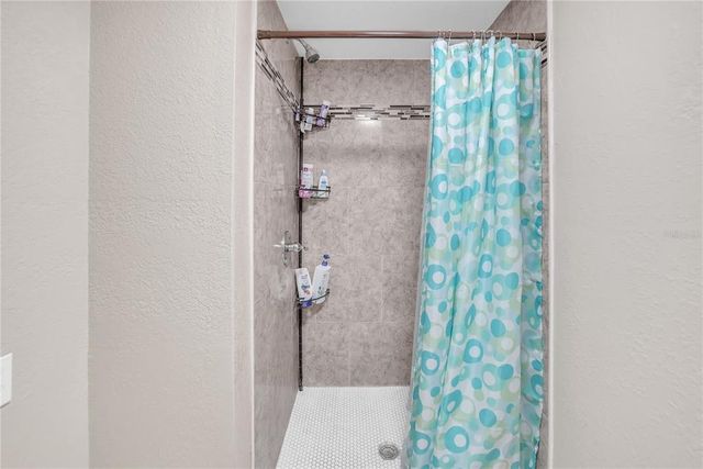 2419 WISHING WELL WAY, Tampa, FL 33619
