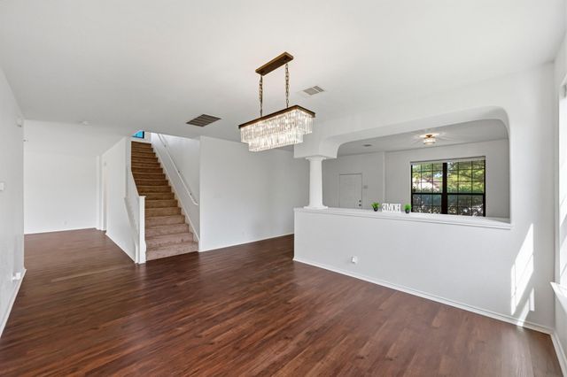 380 Apricot DR, Kyle, TX 78640