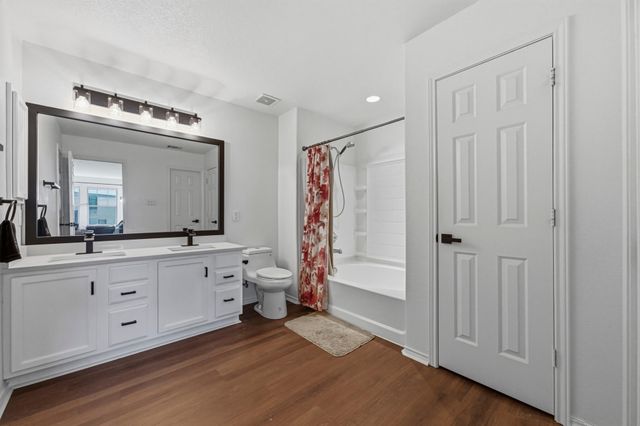 380 Apricot DR, Kyle, TX 78640