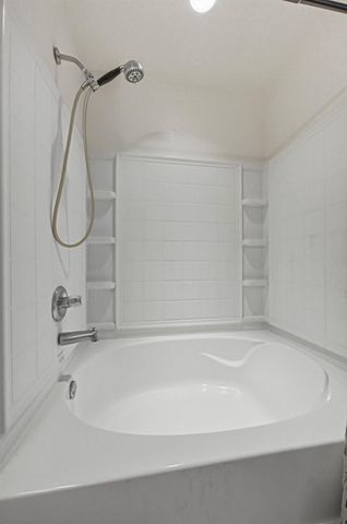 380 Apricot DR, Kyle, TX 78640