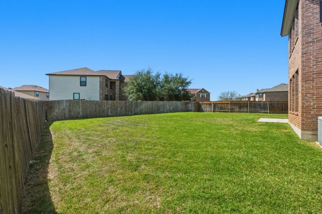 380 Apricot DR, Kyle, TX 78640